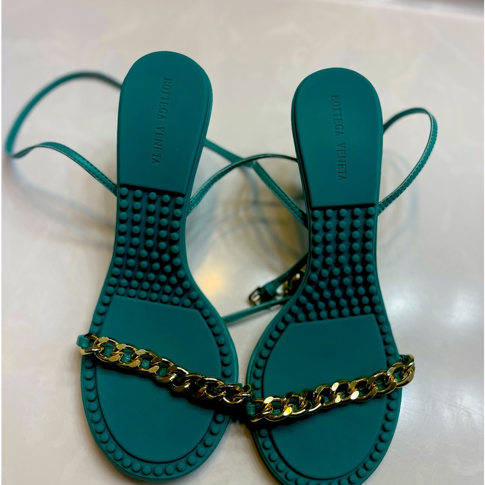 Women strap heels